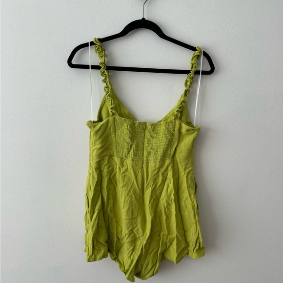 Green Ruffled Strap Romper - Picture 2 of 3